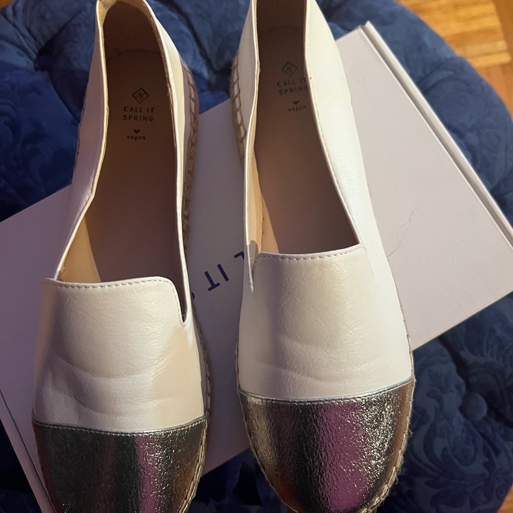 Call it Spring Espadrille Shoe New in Box! - Picture 5 of 7